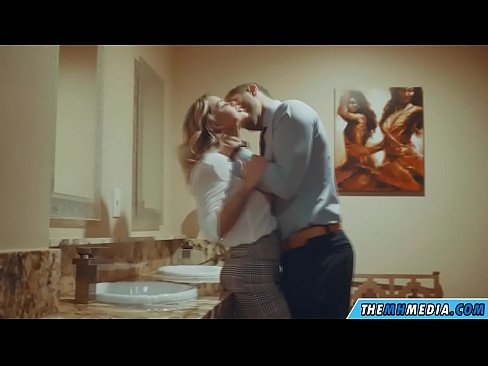 ❤️ Cuando una rubia tetona te seduce en un baño público ❤❌ Porno bonito en es.mrvideospornogratis.ru ❌️❤️❤️❤️❤️❤️❤️❤️